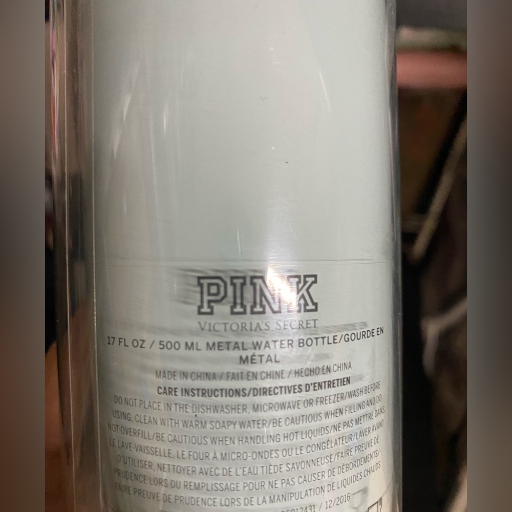 VS Pink Pineapple metal Water Bottle - Picture 3 of 4